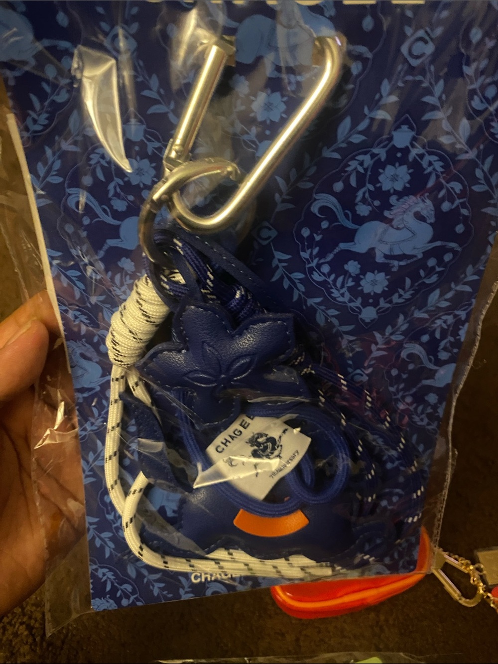 4 Keychains - Picture 2 of 6